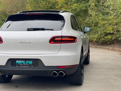 Porsche Macan 3.0 TD V6 S PDK 4WD Euro 6 (s/s) 5dr 8