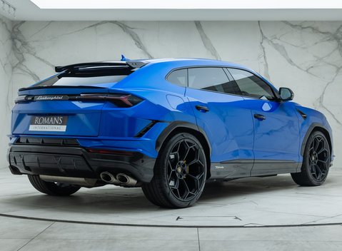Lamborghini Urus PERFORMANTE 6