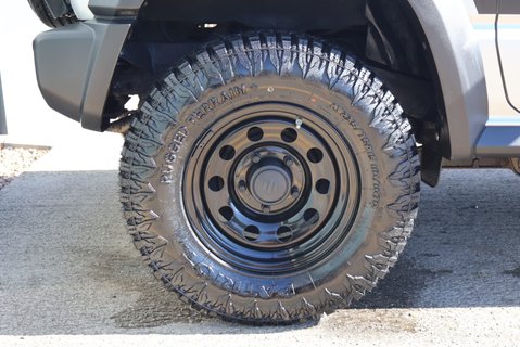 Suzuki Jimny ALLGRIP 4x4 with huge spec styled by Seeker emu lift kit  13