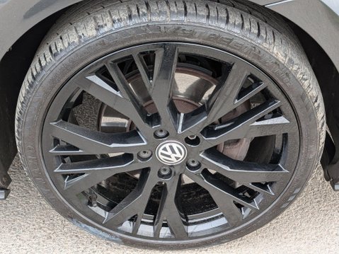 Volkswagen Golf 2.0 TDI BlueMotion Tech GTD Euro 6 (s/s) 5dr 27