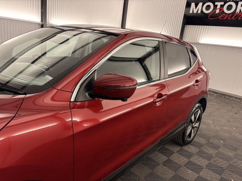 Nissan Qashqai 1.2 DIG-T N-Connecta XTRON 2WD Euro 6 (s/s) 5dr 36
