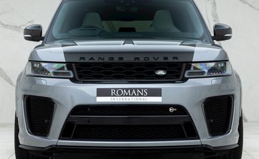 Land Rover Range Rover Sport 5.0 SVR Carbon Edition 4
