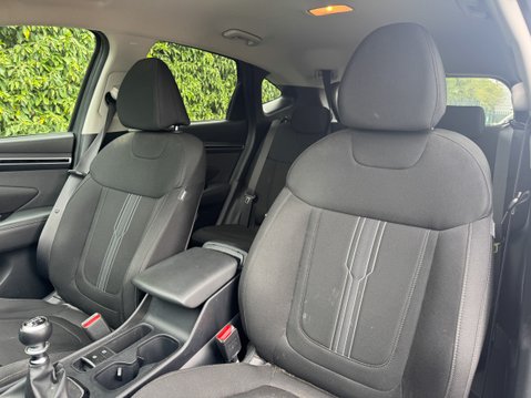 Hyundai TUCSON 1.6 T-GDi Premium SUV 5dr Petrol Manual Euro 6 (s/s) (150 ps) 8