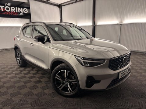 Volvo XC40 2.0 B3 MHEV Plus Dark DCT Auto Euro 6 (s/s) 5dr 2