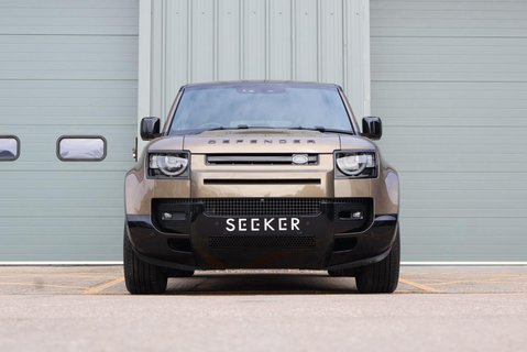Land Rover Defender 110 D300 X-DYNAMIC HSE 7 SEATER  PRICE MATCH OFFER PREMIUM COLOUR  2