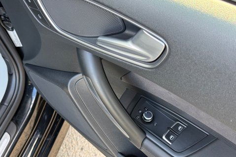 Audi A1 TFSI BLACK EDITION NAV -PANORAMIC SUNROOF - ALL BLACK  34