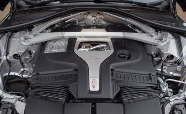 Aston Martin DBX '1913 Package' 34