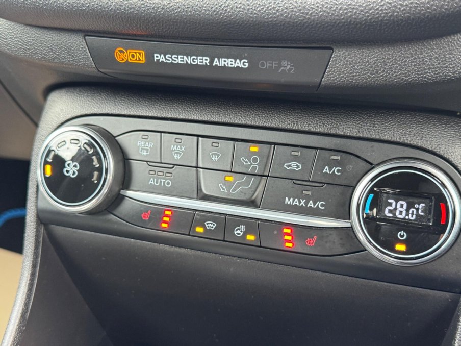 2020 Ford Fiesta — image 24