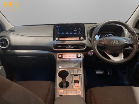 Hyundai KONA 64kWh Premium SUV 5dr Electric Auto (10.5kW Charger) (204 ps) Alloys - Air 19