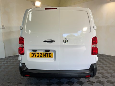 Vauxhall Vivaro 2.0 Turbo D 3100 Dynamic Crew Van L2 H1 Euro 6 (s/s) 5dr 6