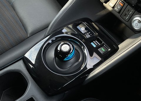 Nissan LEAF N-CONNECTA 20