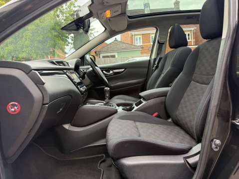 Nissan Qashqai 1.5 dCi Acenta Premium SUV 5dr Diesel Manual 2WD Euro 5 (s/s) (110 ps) 55