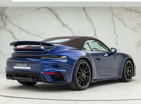 Porsche 911 (992) Turbo S Cabriolet 10