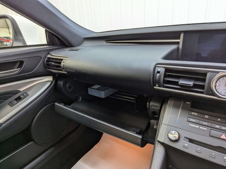 Lexus RC 2.5 RC 300h F Sport CVT 2dr 79