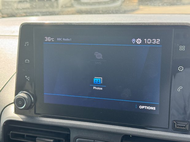 Peugeot Partner SWB L1H1 Low Roof Professional Air Con EURO 6 27