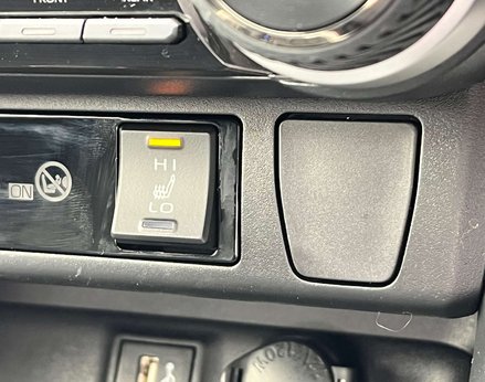 Toyota Rav4 2.5 RAV4 Dynamic HEV 4x2 CVT 5dr 49