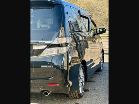 Toyota Vellfire Golden Eyes II Edition 15