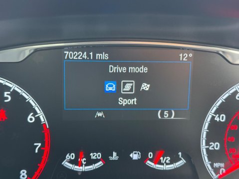 Ford Fiesta 1.5T EcoBoost ST Performance Edition Euro 6 (s/s) 3dr 28