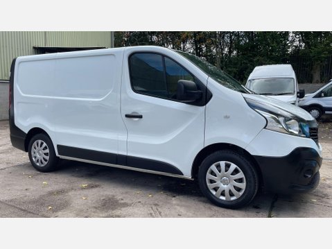 Renault Trafic 1.6 dCi 27 Business SWB Standard Roof Euro 6 5dr 2