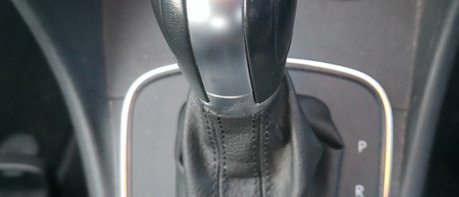 Volkswagen Polo 1.2 SE TSI AUTOMATIC.. 10 MAIN DEALER SERVICES.. £20 R/TAX..1OWNER  1