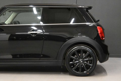 Mini Hatch 2.0 Cooper S Classic Auto 3dr 24