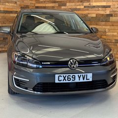 Volkswagen Golf 35.8kWh e-Golf Hatchback 5dr Electric Auto (136 ps) 2