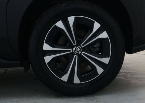 Toyota BZ4X 71.4kWh Motion SUV 5dr Electric Auto (11kW OBC) (204 ps) 18