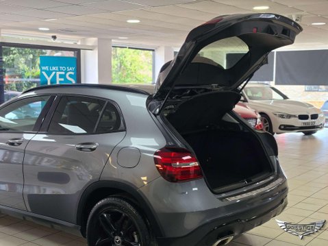 Mercedes-Benz GLA 1.6 GLA180 Urban Edition 7G-DCT Euro 6 (s/s) 5dr 44