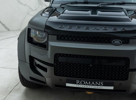 Land Rover Defender 110 OCTA EDITION ONE 36