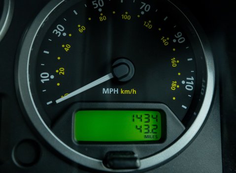 Land Rover Defender 110 HERITAGE 20