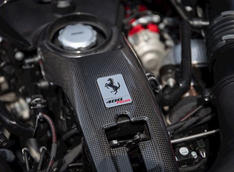 Ferrari 488 Pista 35