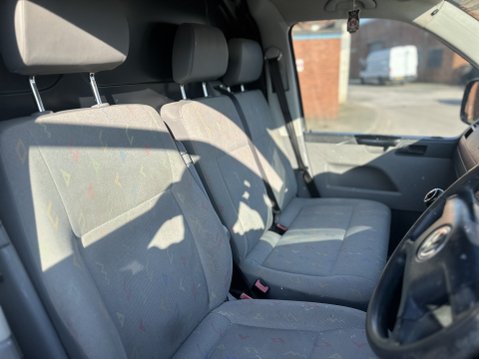 Volkswagen Transporter T5 T30 SPORTLINE SWB 174 BHP 05-1 PREVIOUS OWNER 10