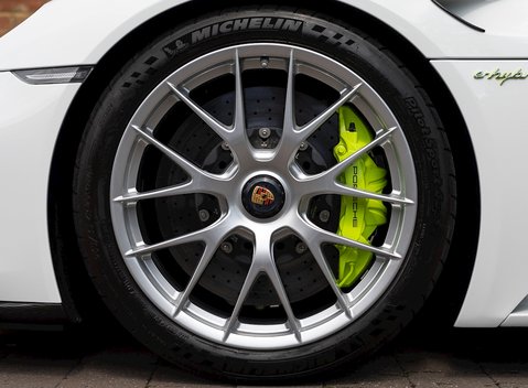 Porsche 918 Spyder 12