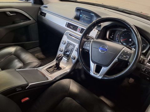 Volvo XC70 2.4 XC70 SE Luxury Nav D5 AWD Auto 4WD 5dr 18