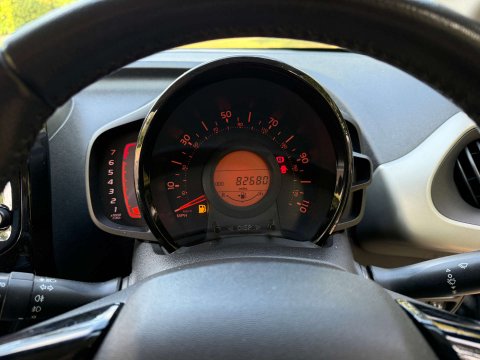 Peugeot 108 1.2 108 Feline 3dr 11