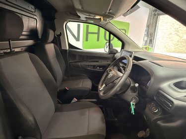 Vauxhall Combo 1.5 Combo 2300 Sportive S/S 2