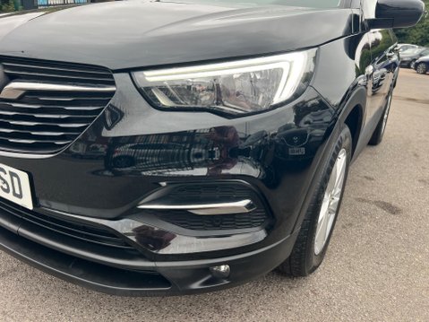 Vauxhall Grandland X 1.2 Turbo SE Auto Euro 6 (s/s) 5dr 11