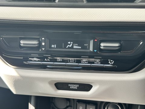 Suzuki Swift 1.2 Mild Hybrid Motion 5dr 27