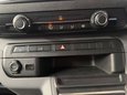 Vauxhall Vivaro Vivaro 3100 Dynamic 19