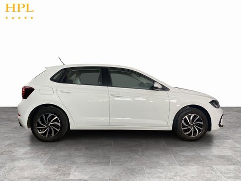 Volkswagen Polo 1.0 EVO Life Hatchback 5dr Petrol Manual Euro 6 (s/s) (80 ps) DAB Radio - R 8
