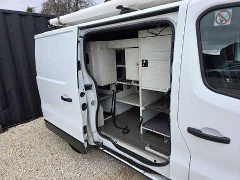 Vauxhall Vivaro 1.6 CDTi 2900 ecoFLEX L1 H1 Euro 5 (s/s) 5dr 23