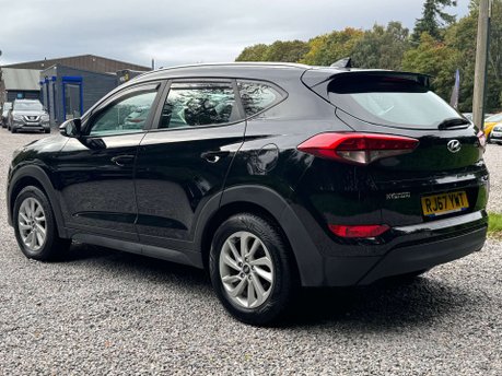 Hyundai TUCSON 1.7 Tucson SE Nav Blue Drive 2WD CRDi 5dr 9