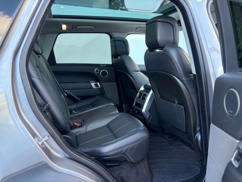 Land Rover Range Rover Sport 3.0 Range Rover Sport HSE Dynamic SDV6 Auto 4WD 5dr 23