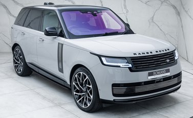 Land Rover Range Rover P510e SV 11