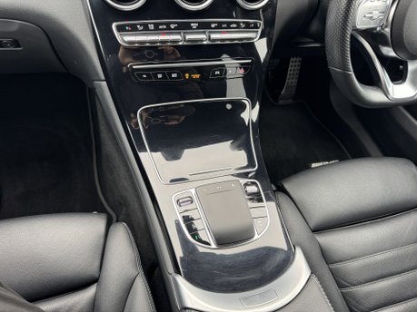Mercedes-Benz GLC GLC 220D 4Matic AMG Line Auto Diesel SAT NAV/PARKTRONIC/SIDE STEPS 13
