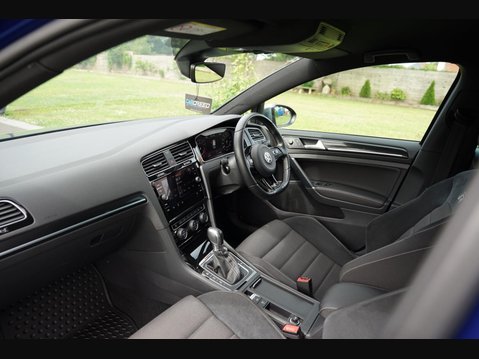 Volkswagen Golf 2.0 TSI R DSG 4Motion Euro 6 (s/s) 5dr 17