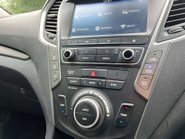 Hyundai SANTA FE 2.2 Santa Fe Premium Blue Drive CRDi Auto 4WD 5dr 21