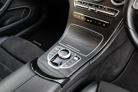 Mercedes-Benz C Class C 200 AMG LINE MHEV 33