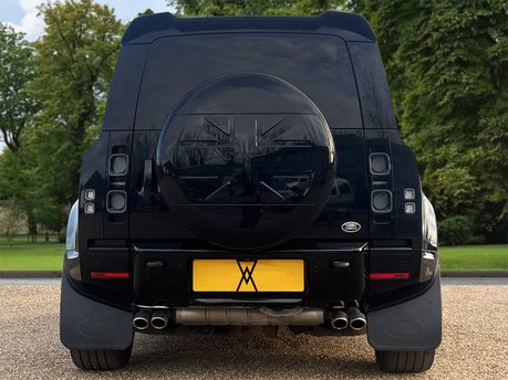 Land Rover Defender V8 6