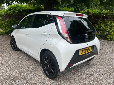 Toyota Aygo 1.0 VVT-i x-style x-shift Euro 6 5dr 4